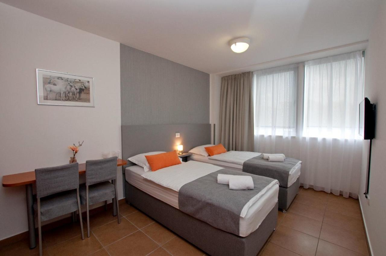 Sobe Rooms Nataly Сежана Екстериор снимка