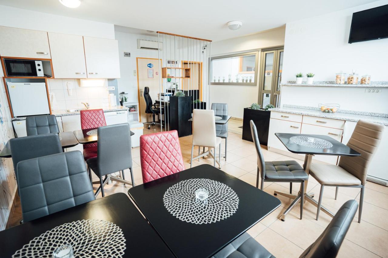 Sobe Rooms Nataly Сежана Екстериор снимка