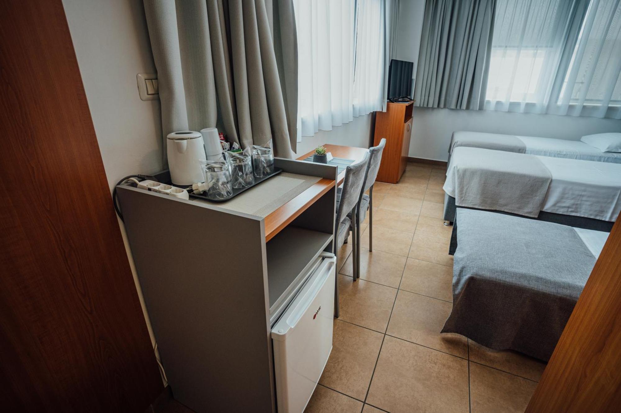 Sobe Rooms Nataly Сежана Екстериор снимка