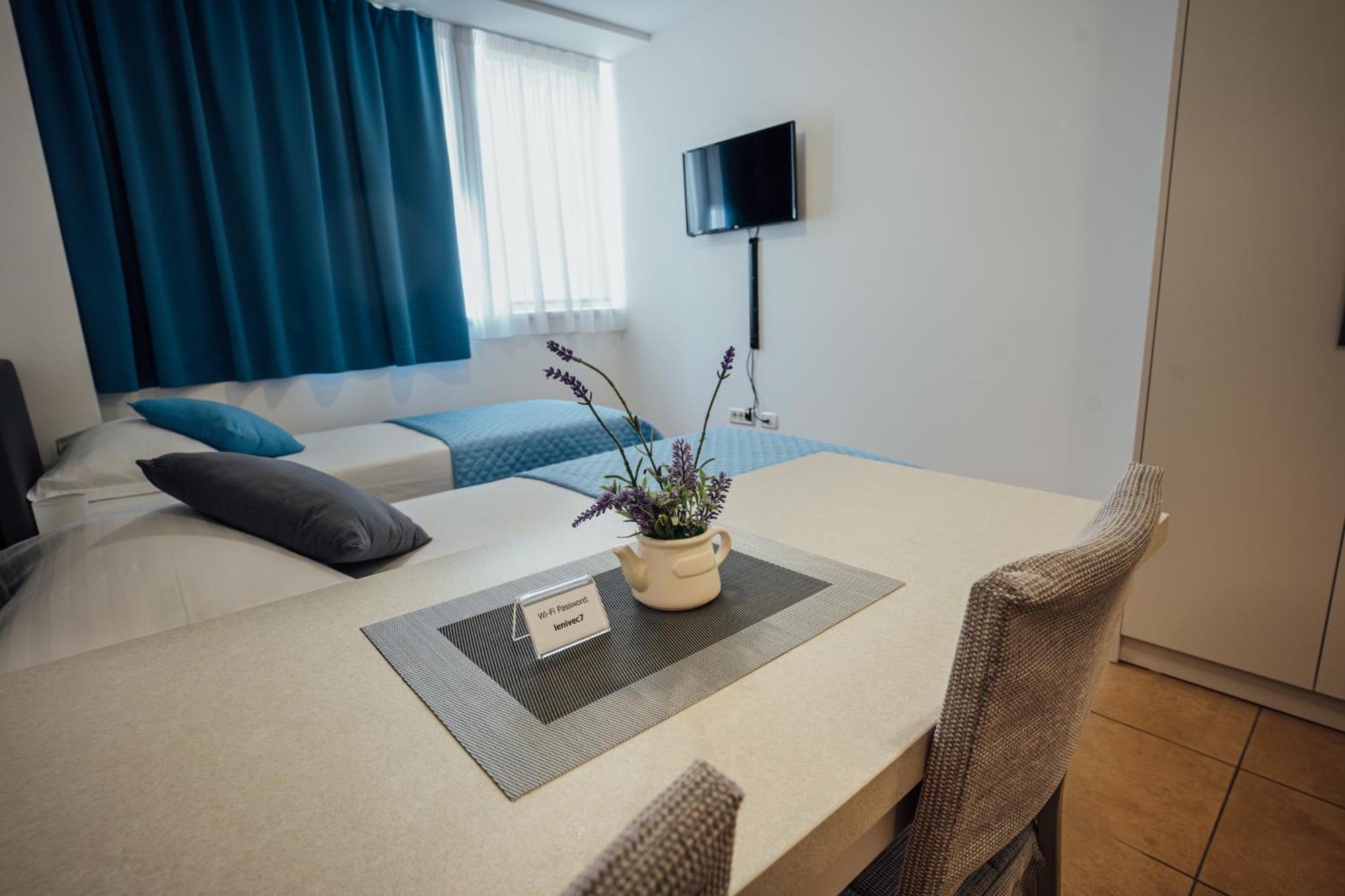Sobe Rooms Nataly Сежана Екстериор снимка
